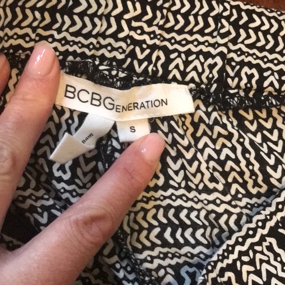 BCBGeneration tribal print pants - Picture 3 of 4